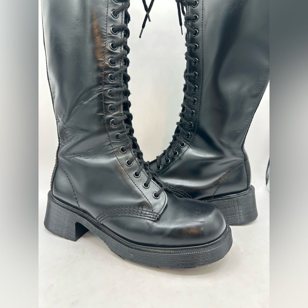 Vintage 90s MIE Dr. Martens Black 1420 Chunky
Square Toe 20 Eye Boot UK 5 US 7 - Picture 7 of 15